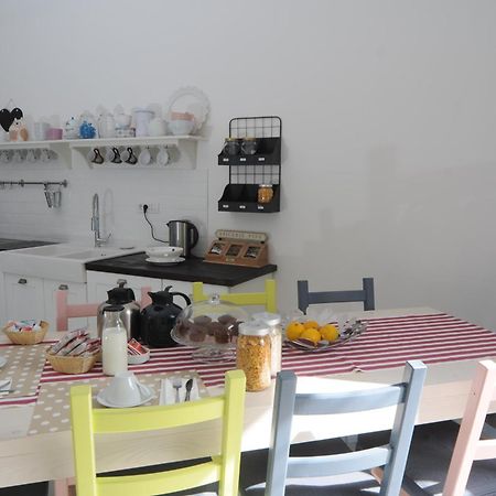 A Casa Di Anna Bed & Breakfast เนเปิลส์ ภายนอก รูปภาพ