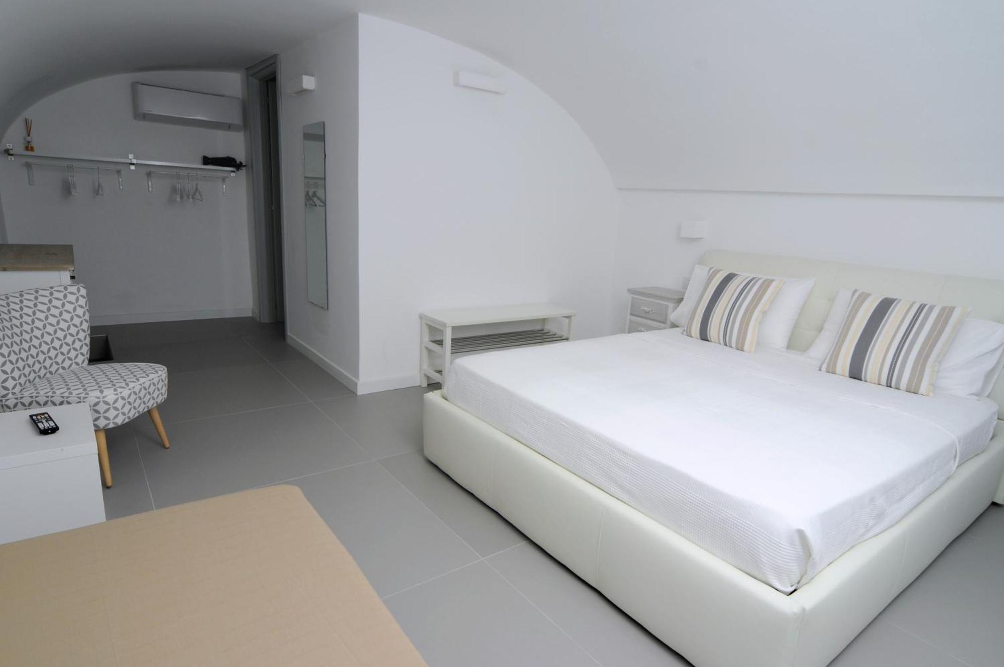 A Casa Di Anna Bed & Breakfast เนเปิลส์ ภายนอก รูปภาพ