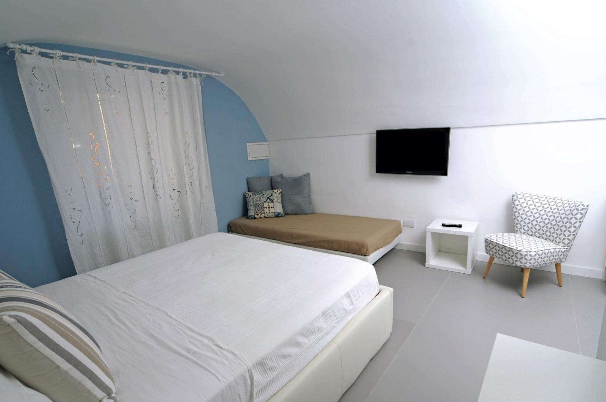 A Casa Di Anna Bed & Breakfast เนเปิลส์ ภายนอก รูปภาพ