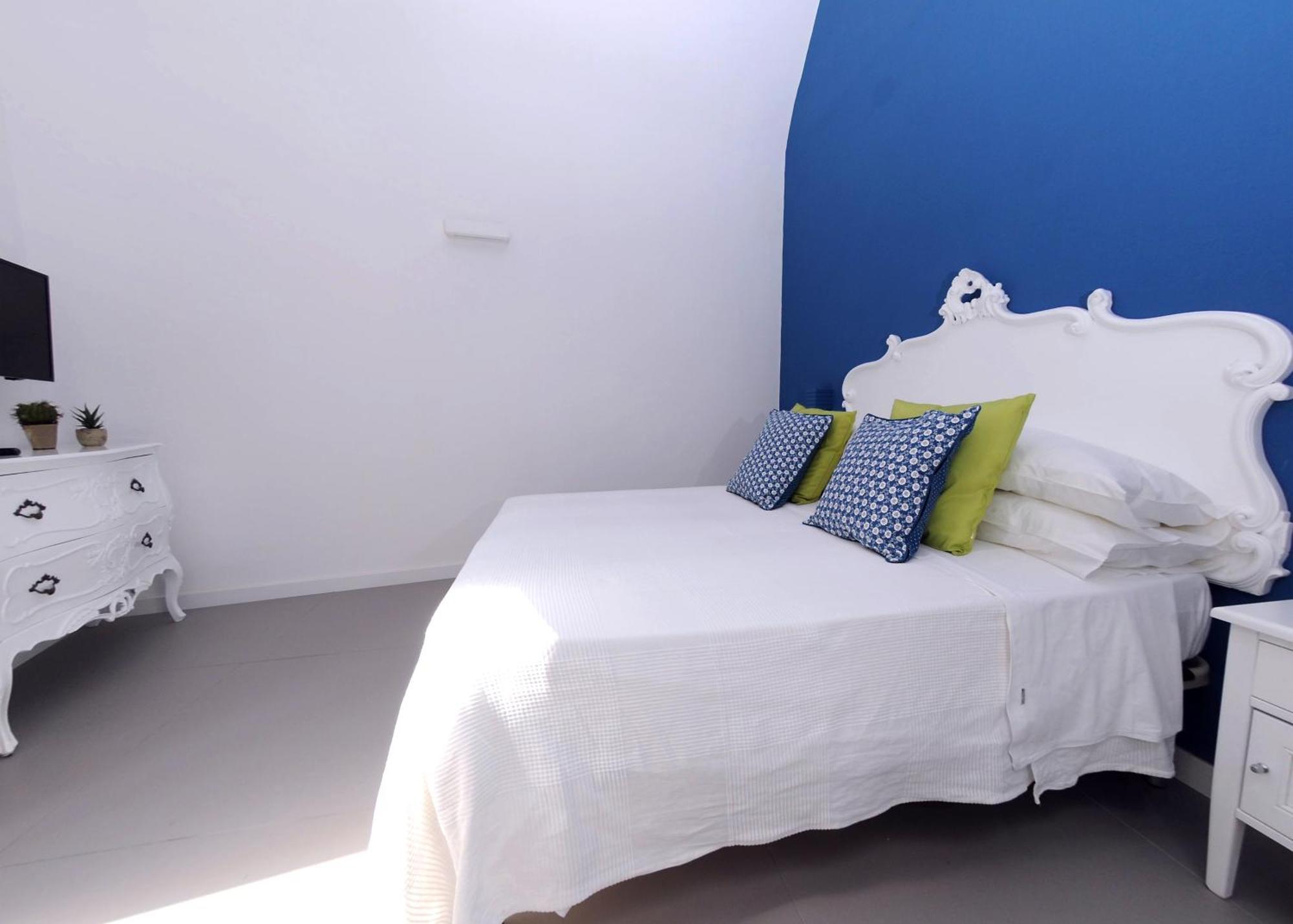 A Casa Di Anna Bed & Breakfast เนเปิลส์ ภายนอก รูปภาพ